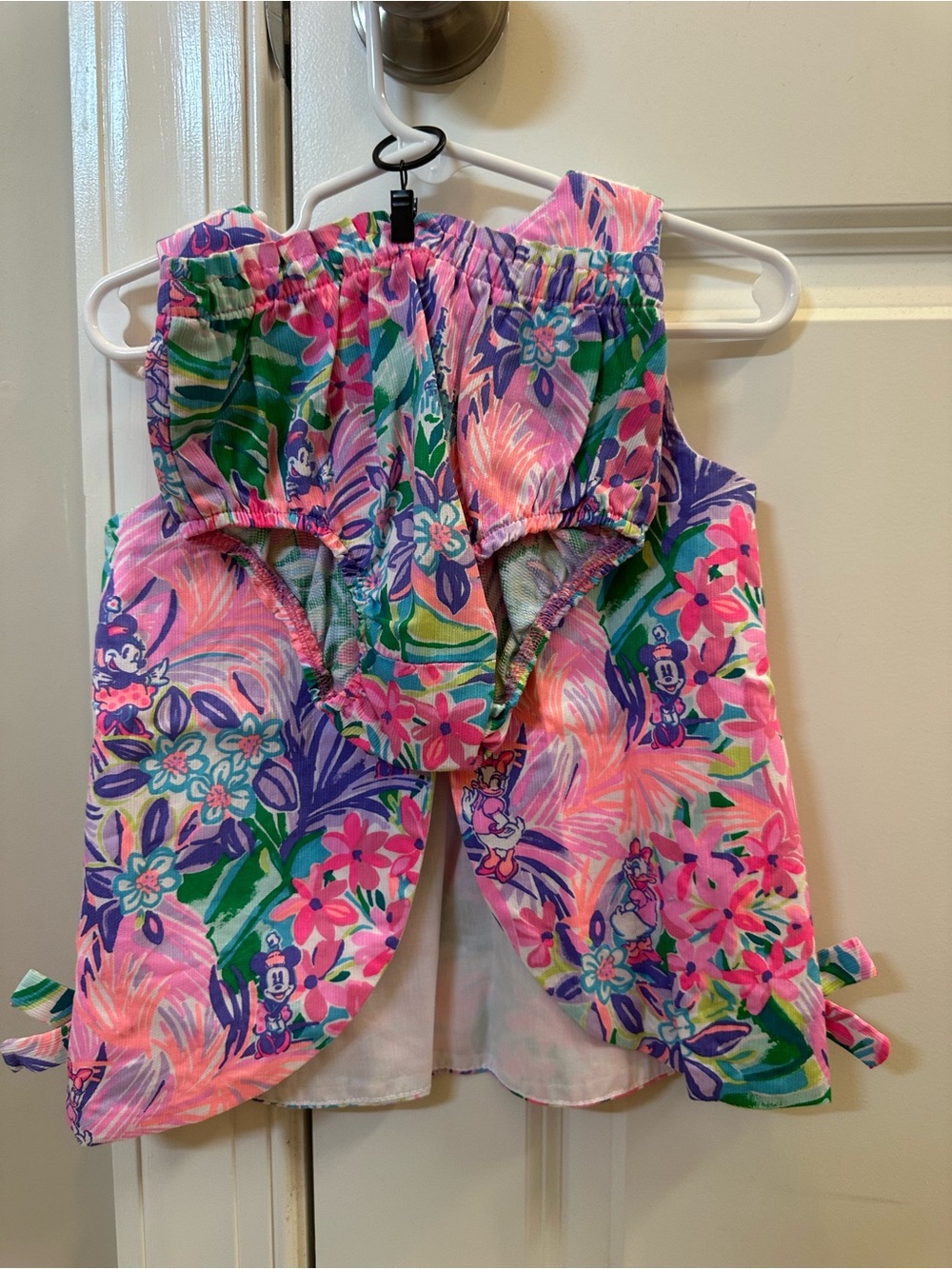 Lilly Pulitzer Disney Minnie/Daisy 12-18m - Picture 2 of 2